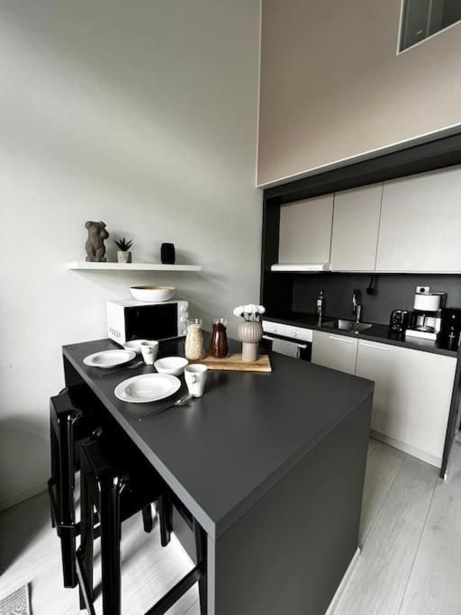 Cozy Penthouse Loft - Near The Airport Apartment Vantaa Bagian luar foto
